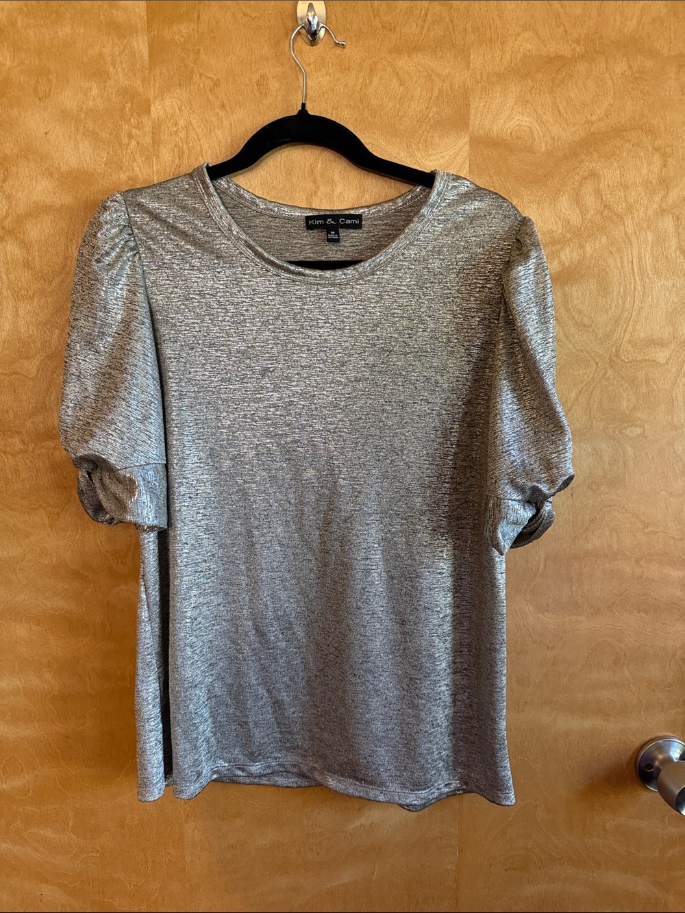 Kim & Cami Metallic Silver Puff-Sleeve Tee